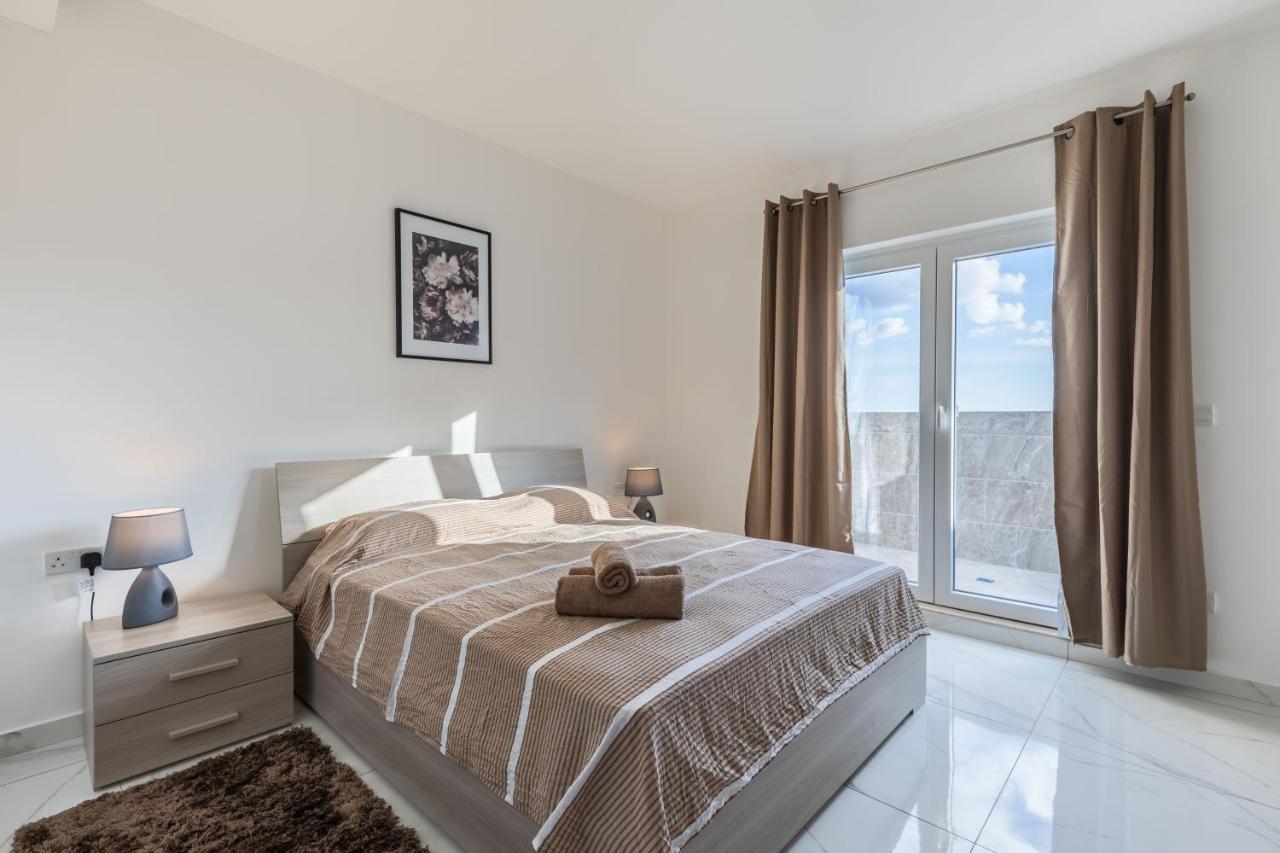 Terrace View-Stylish Two Bedrooms Fully Ac-Wifi Penthouse Мсида Екстериор снимка