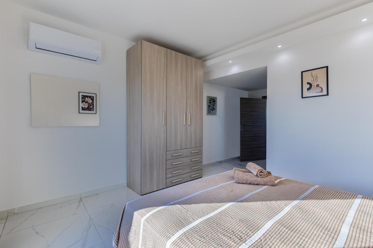 Terrace View-Stylish Two Bedrooms Fully Ac-Wifi Penthouse Мсида Екстериор снимка
