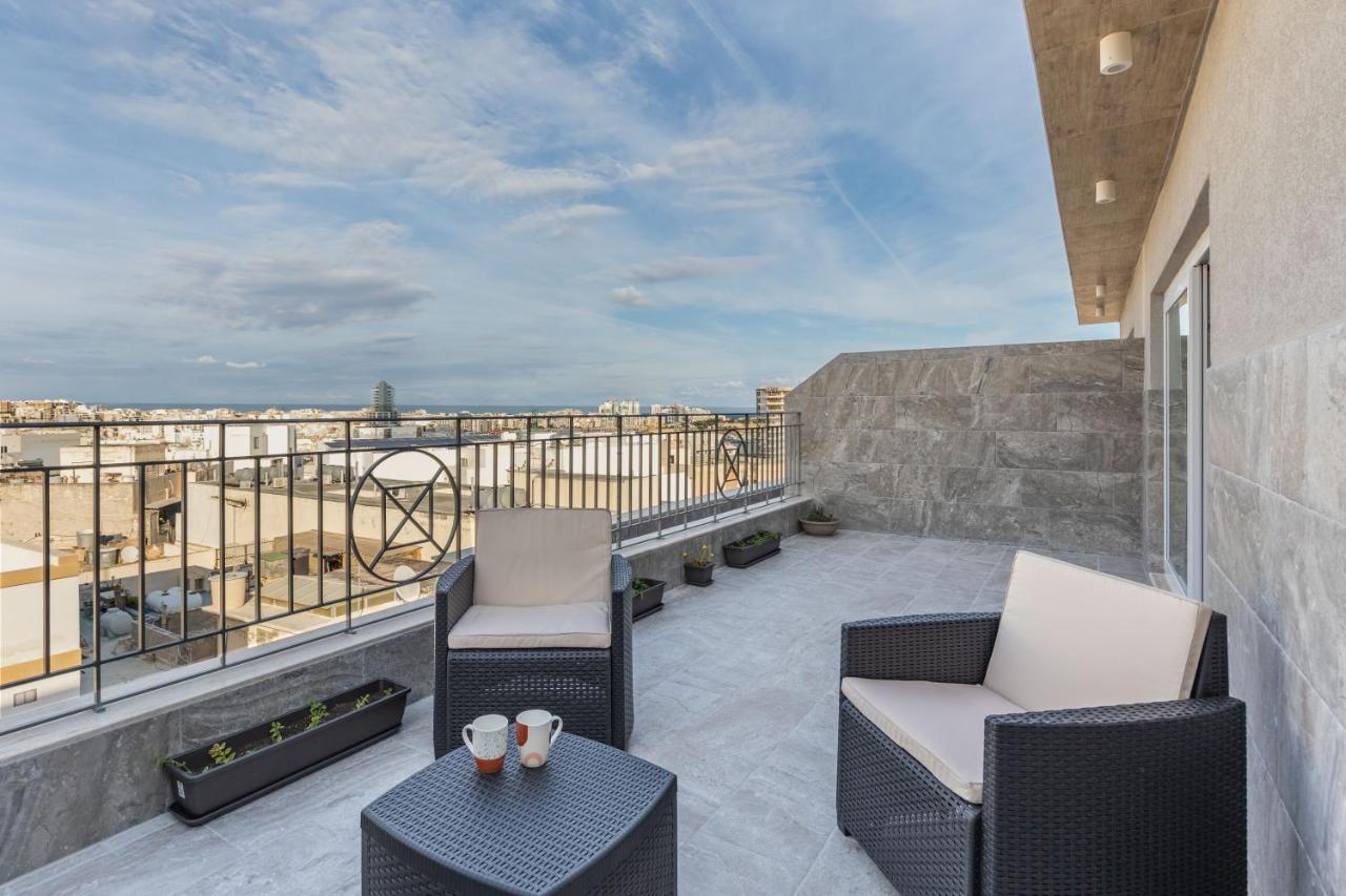 Terrace View-Stylish Two Bedrooms Fully Ac-Wifi Penthouse Мсида Екстериор снимка